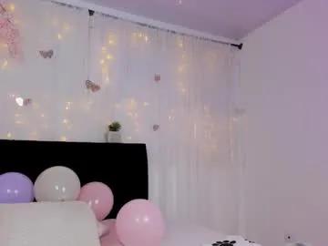 Freechat aihnoa_split on Chaturbate