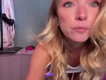 ajmiller25 — heya I'm AJ, happy fri-YAY!  ((booty bouncin dildo ride @ goal!!!))  <0F=ajmiller25!!!> #blonde #petite #ass #smallboobs #squirt