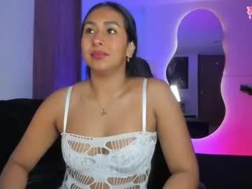 Away amelyamann on Chaturbate