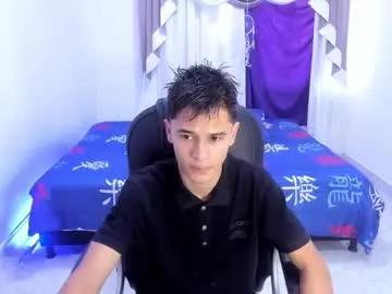 Freechat aron_boyy on Chaturbate