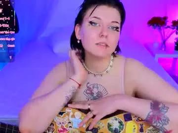 Freechat bluelunaray on Chaturbate