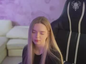 Freechat bright_diamonds_054 on Chaturbate
