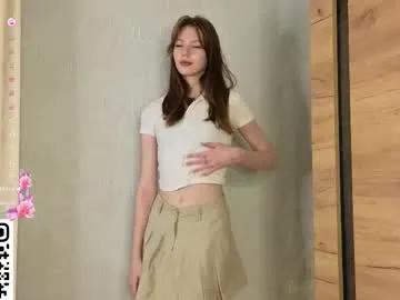 cherrymira — GOAL: Lick finger [19 tokens remaining] 