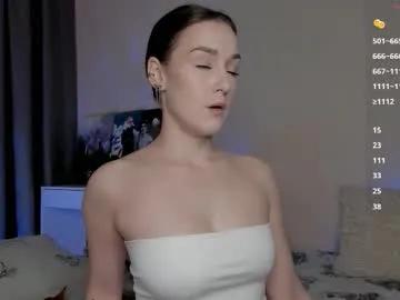 Freechat crystalcandies on Chaturbate