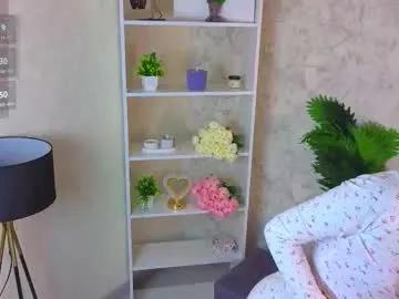 Freechat ebonyleibenstein on Chaturbate