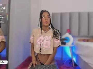 Freechat emely_deluxe on Chaturbate