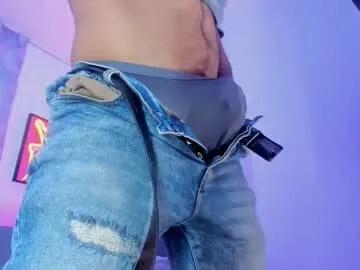 favid95 —   Don't expect the typical. come in and see    #cum #hairy #foreskin #uncut #bigballs [2439 tokens remaining]