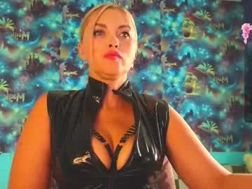 Freechat goddess_isabella11 on Chaturbate