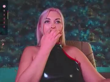 Freechat goddess_isabella11 on Chaturbate