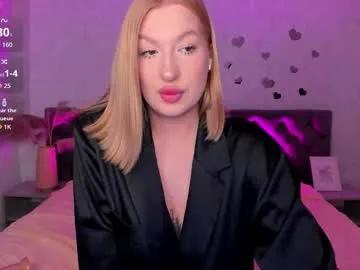 Freechat hollyylee on Chaturbate