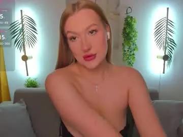 Freechat hollyylee on Chaturbate