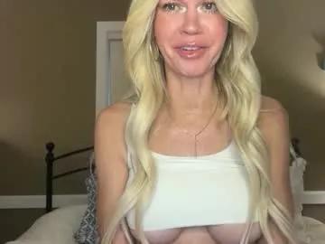 karabearr on Chaturbate 