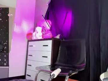 Freechat karolinaaa_hot on Chaturbate