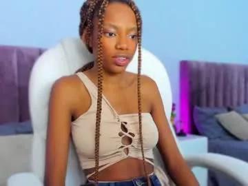 Group kiarasimons_ on Chaturbate
