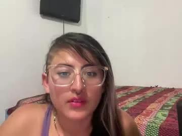 Private lau_mamacita on Chaturbate