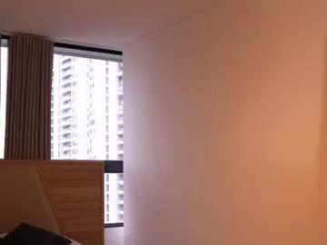 Private laurita_4 on Chaturbate