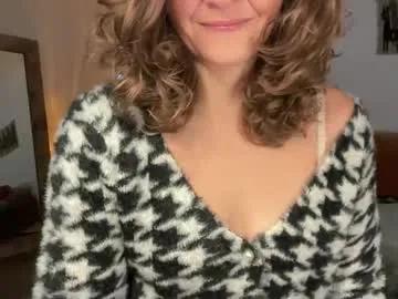 leahsparkles — #girlnextdoor #nonnude #milf #pegging #jeans