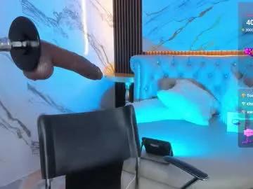 Freechat maeve_bigboobs on Chaturbate