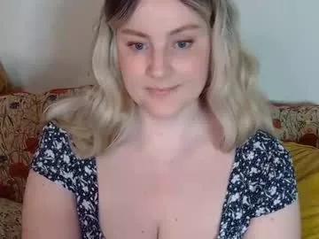 Freechat mathilde_solveig on Chaturbate