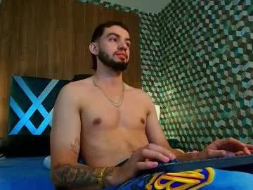 Freechat michael_magno on Chaturbate