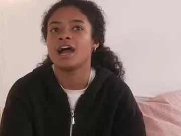 Freechat milky_0 on Chaturbate