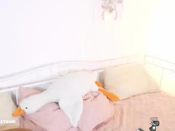 Freechat milky_0 on Chaturbate