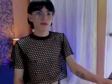 Freechat mysterius_boy on Chaturbate