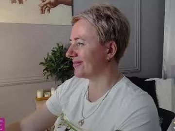 Freechat nika_smit on Chaturbate