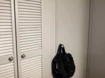 Private oohhellothere on Chaturbate