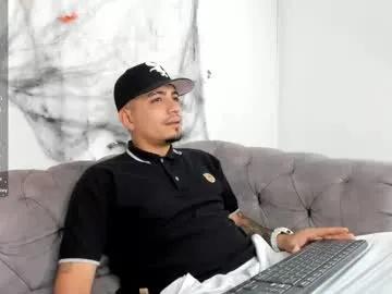 Freechat owensttone on Chaturbate