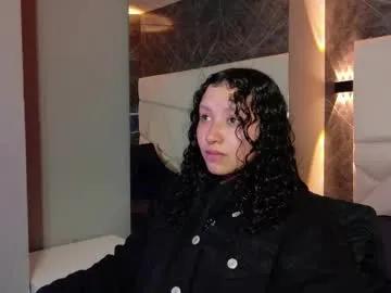 Freechat pettymoon on Chaturbate