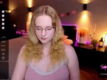 Freechat sheslinki on Chaturbate