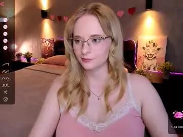 Freechat sheslinki on Chaturbate