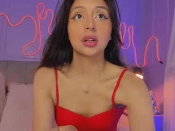 Freechat sofly_s on Chaturbate