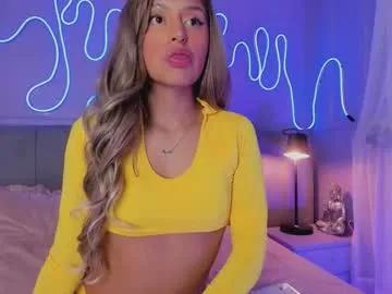 Freechat sofly_s on Chaturbate