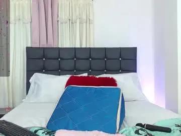 Freechat talianamoreno on Chaturbate