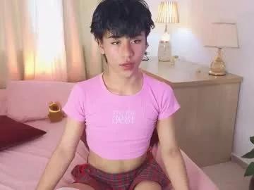 Freechat tommyfoxboy on Chaturbate