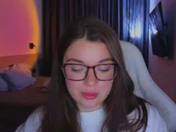 tutti_frutti_ on Chaturbate 