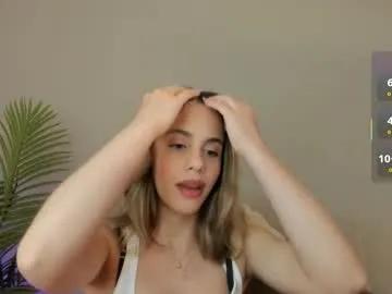 Private valentina_m17 on Chaturbate