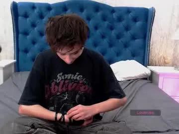 Freechat via_mayer on Chaturbate