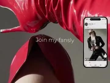 Chaturbate vinylstore is Freechat vinylstore — Me Silvia ntmu - Goal: Hello - #feet #femdom #latex #lovense #nylon