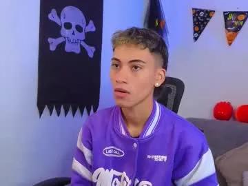 Freechat yulian_vasquez on Chaturbate
