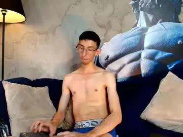 Freechat zyronight on Chaturbate