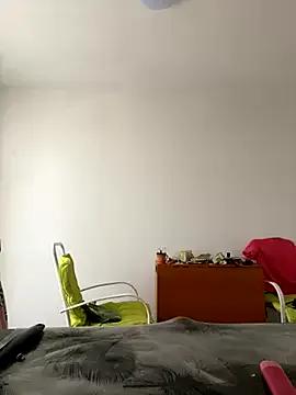 Freechat 18belleskinny on StripChat