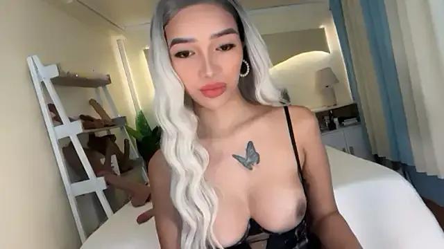 Freechat _caroline69 on StripChat