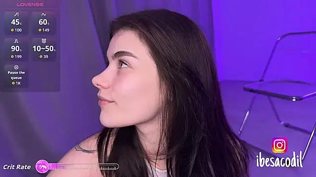 adriana_allien — slap buns till red