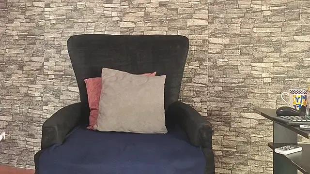 Private alondrabigtits on StripChat