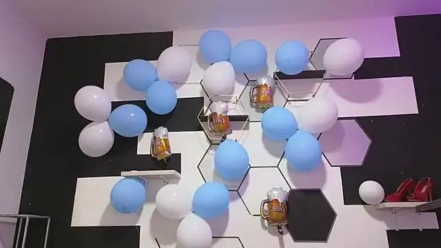 Private alondrabigtits on StripChat