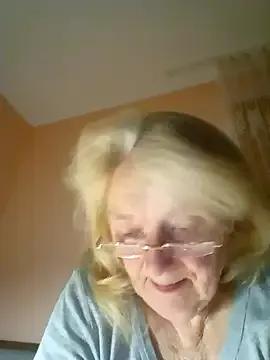 Private AmyLove353 on StripChat