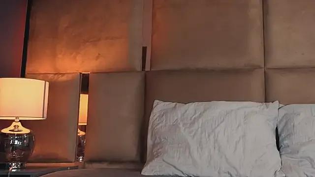 Freechat angelinepossy on StripChat